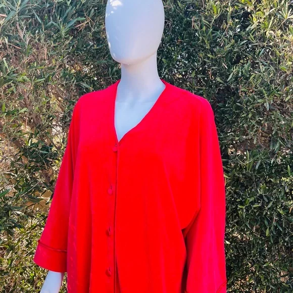 Diamond Tea Red Button Down Robe/ Dressing Gown